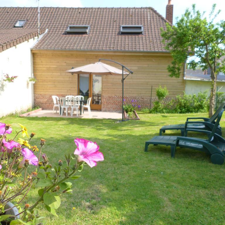 Gite Et Relais Equestre De Marie Tours-en-Vimeu Exteriör bild