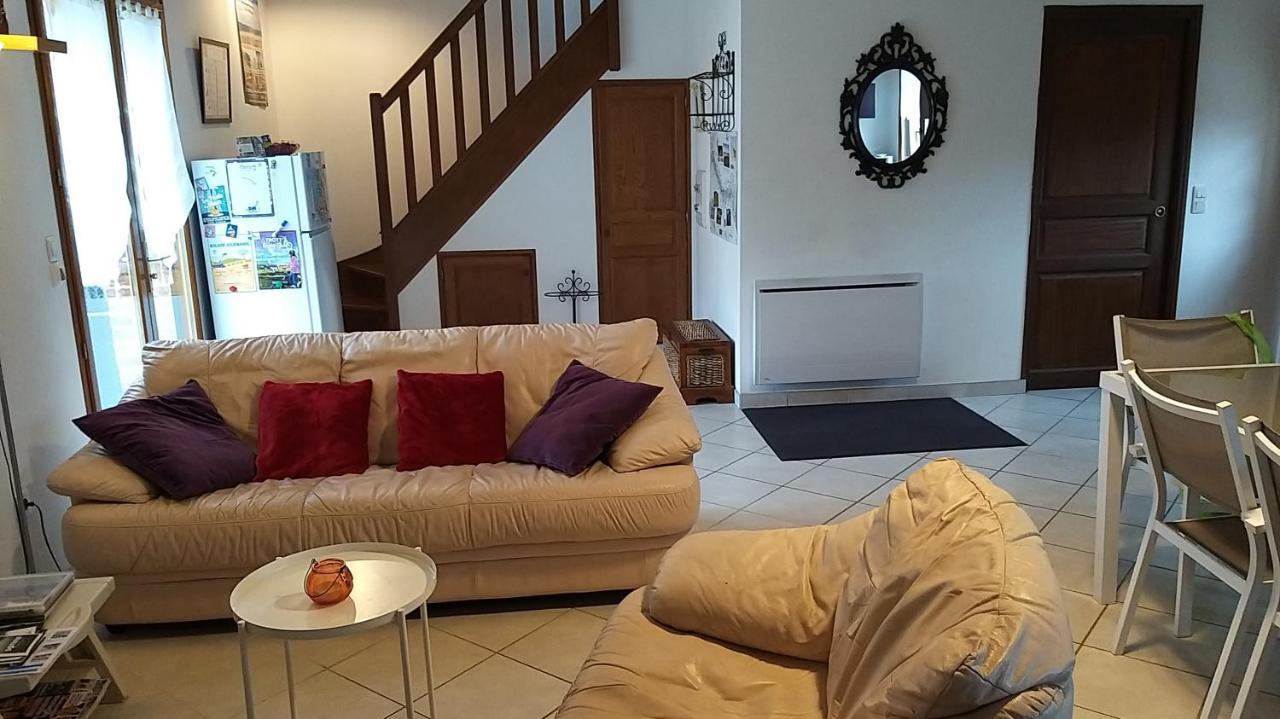 Gite Et Relais Equestre De Marie Tours-en-Vimeu Exteriör bild