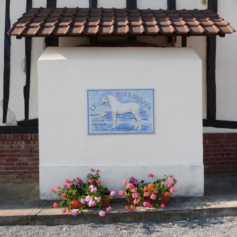 Gite Et Relais Equestre De Marie Tours-en-Vimeu Exteriör bild